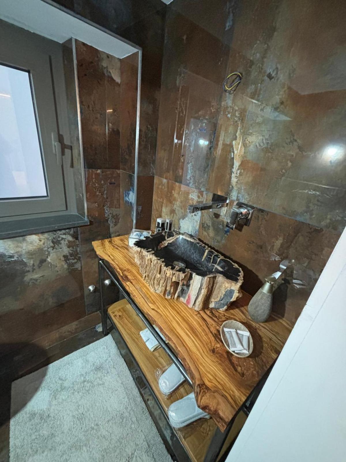 J Luxury Home تروبيا المظهر الخارجي الصورة