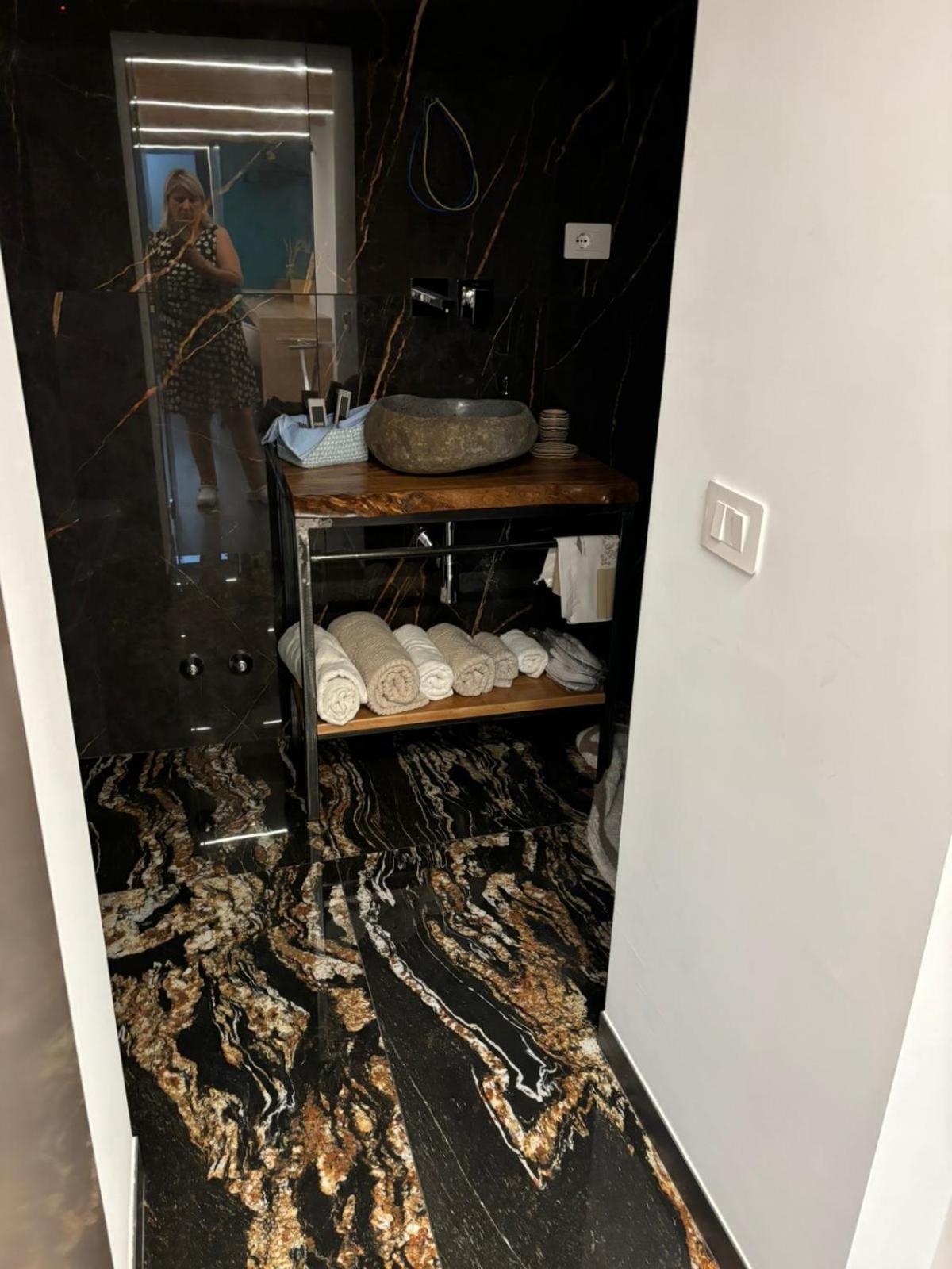 J Luxury Home تروبيا المظهر الخارجي الصورة